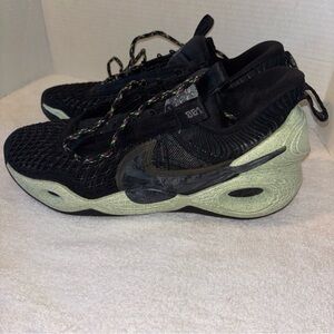 Nike Cosmic Unity Men’s Green Glow Basketball Sneakers size 10.5